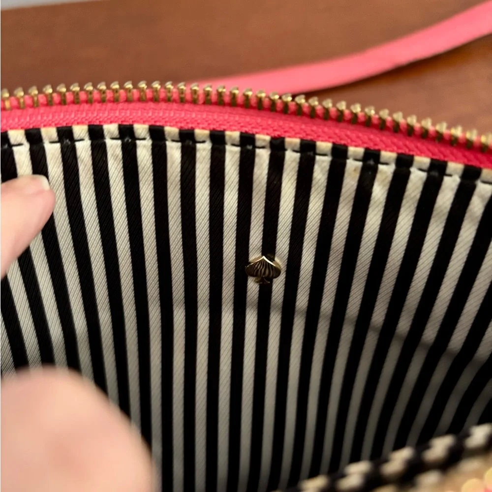 Kate Spade Coral Pink Leila Crossbody Bag/Striped Interior/Adjustable Strap - Picture 8 of 11